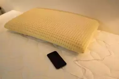 Sound Pillow - With Speakers